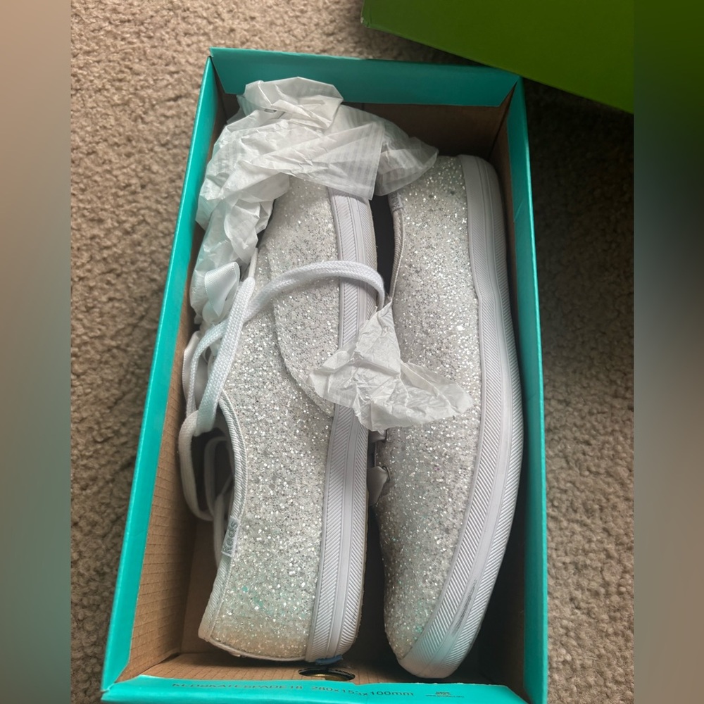 Kate Spade x Keds NIB size 9 white glitter sneakers